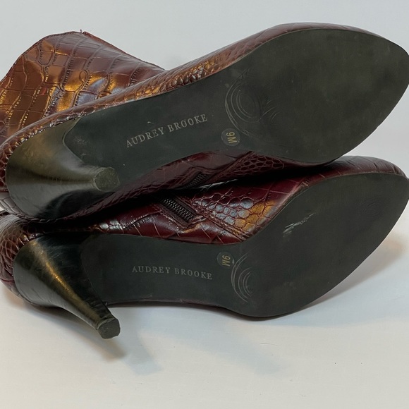 Fall Boots - Picture 5 of 7